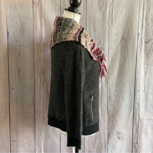 ✅HOST Pick✅ Curio New York Sweater, Large - Picture 2 of 10